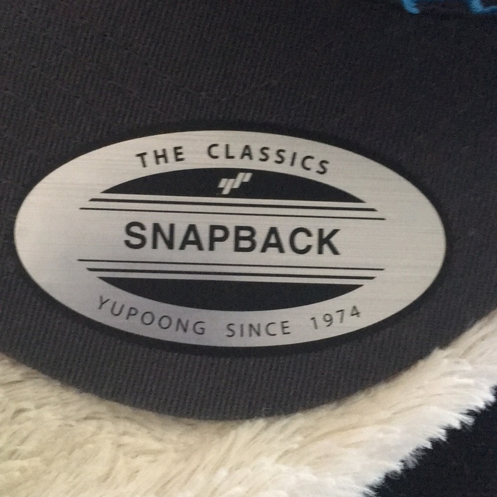 DC SnapBack Hat - Picture 2 of 4